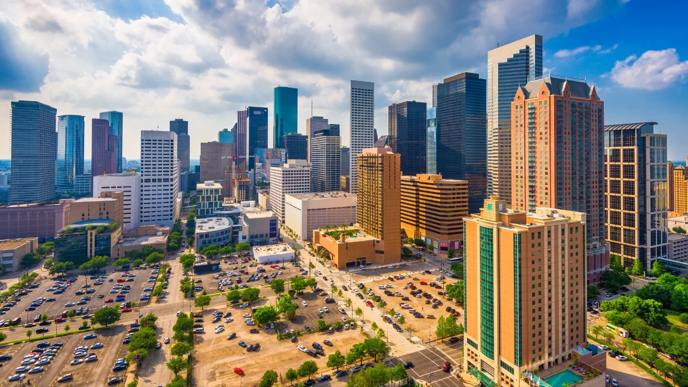 Read more about the article Houston Real Estate: Grand West Condos in Katy Offer Affordable Opportunities in Texas’ Thriving Market